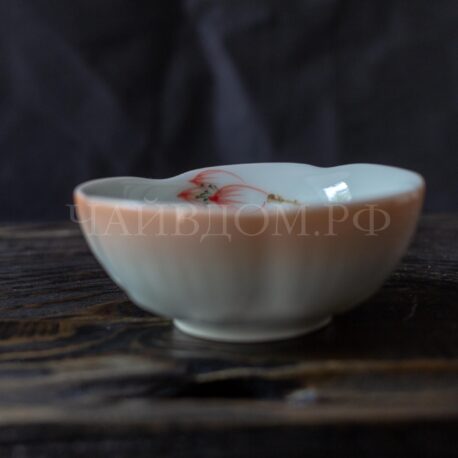 фото пиала чашка чай рыбки карп лотос фарфор керамика глазурь